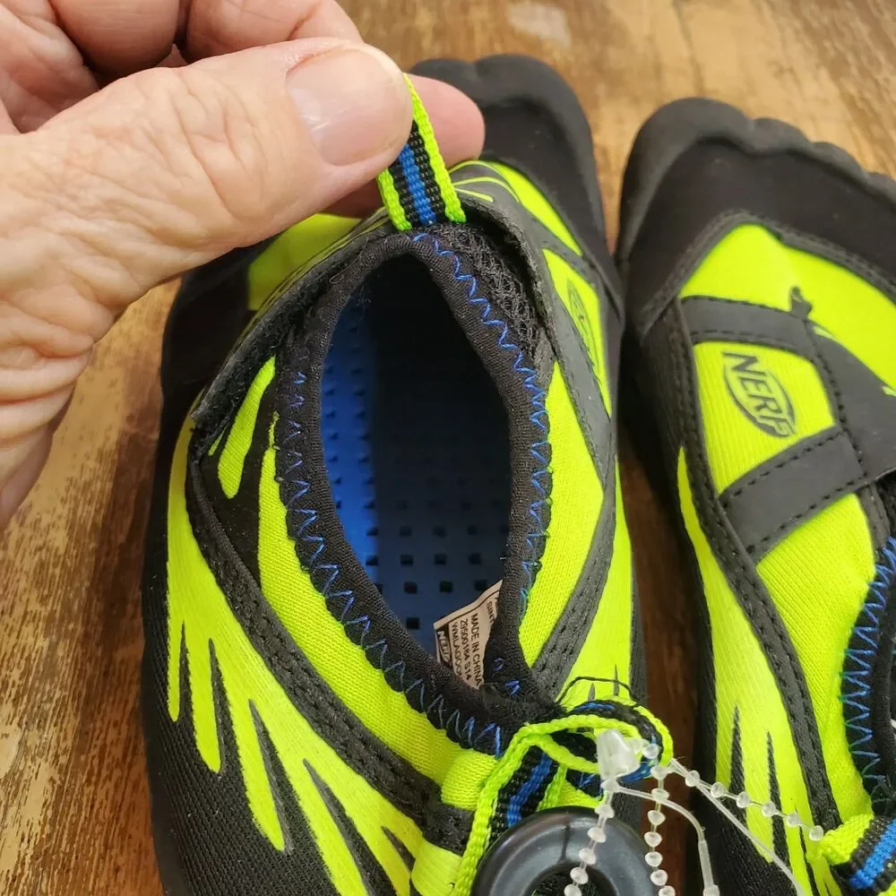 Nerf Youth Toed Water Aqua Shoes Size 13/1 Black Neon Green Swim Beach Kids New
